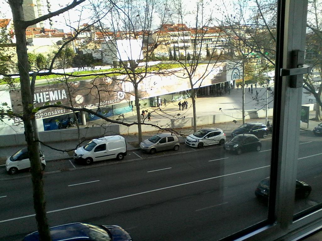 Metro-Apartment Rnal Nº35375 Al-Chamada Para A Rede Movel Nacional Porto Eksteriør billede