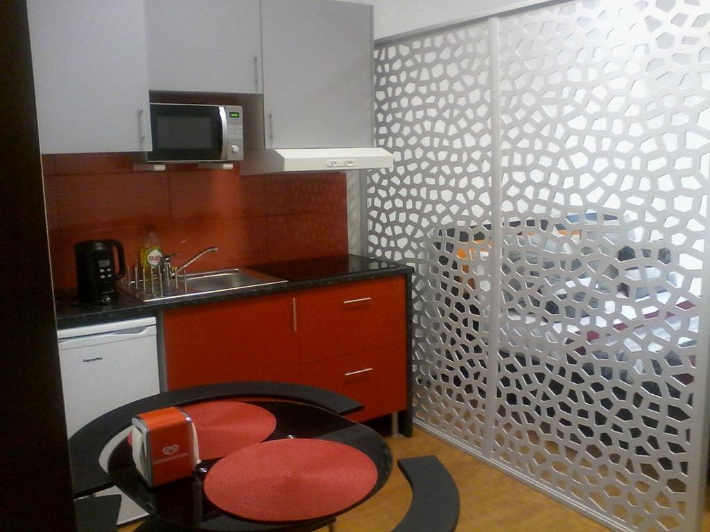 Metro-Apartment Rnal Nº35375 Al-Chamada Para A Rede Movel Nacional Porto Eksteriør billede